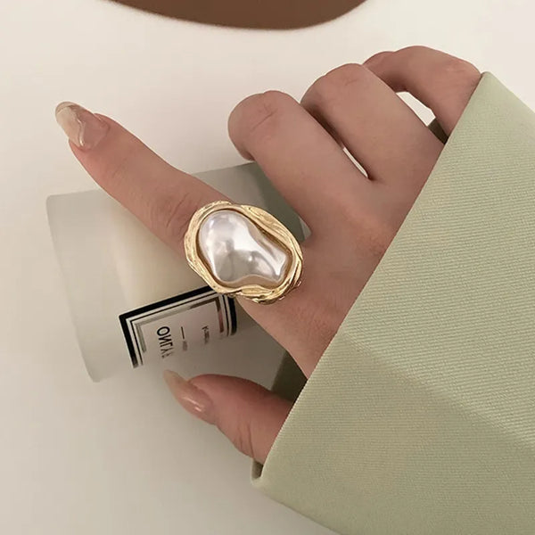 Luxury Design Pearl Ring